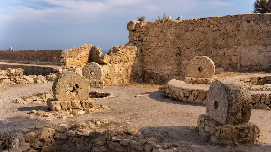 Alicante Santa Barbara Castle museum tour 