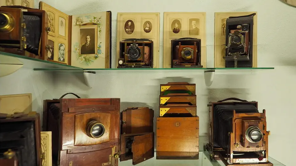 Lara Museum in Ronda and antique cameras