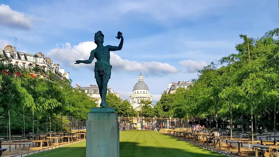 Two days in Paris