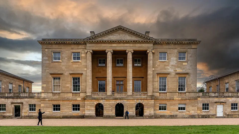 Basildon Park tours and attractions of a beautiful estate