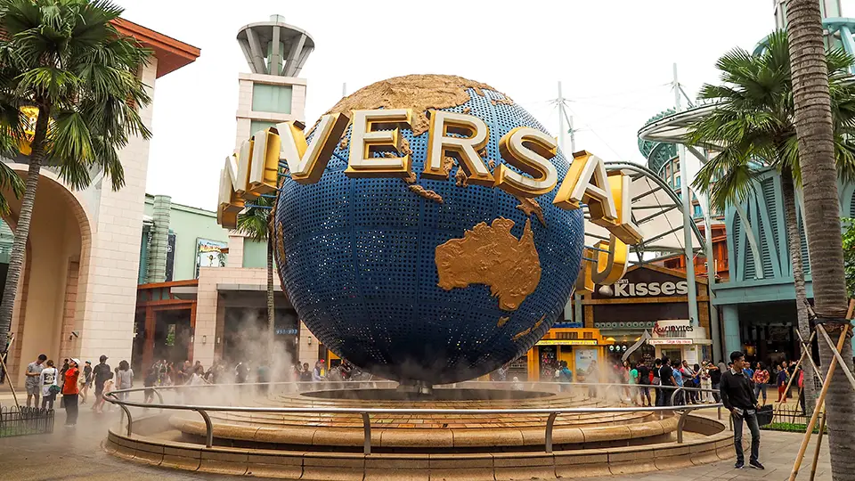 Singapore sentosa island and Universal studio
