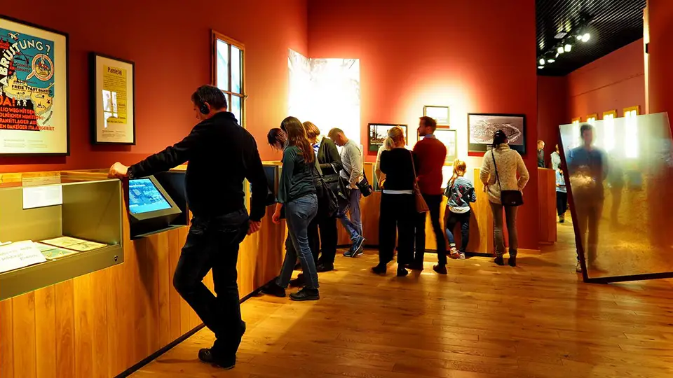 People in Museum of the Second World War
