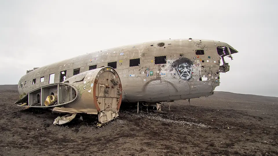 Wreck plane in the Ieland